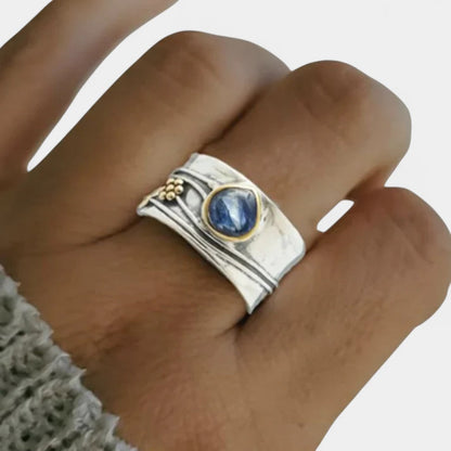 Alexandra | Inel vintage elegant din argint cu safir albastru